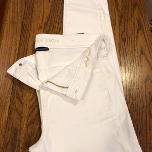 American Eagle High Rise White Jeans